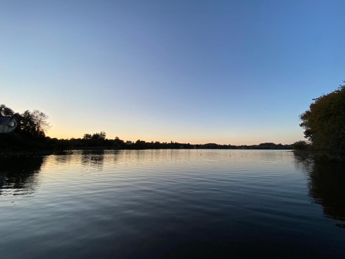 Cottage Anadwen Au Pied Du Lac Au Duc Et Son Golf Ploërmel Zewnętrze zdjęcie